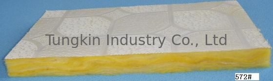 Fireproof Glass Wool ฝ้าเพดานกระเบื้อง Insulated ไฟเบอร์กลาสเพดานแผง